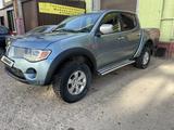 Mitsubishi L200 2008 года за 5 500 000 тг. в Астана – фото 2