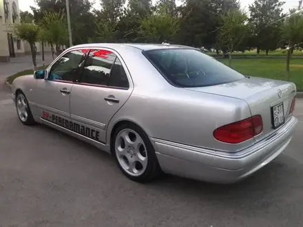 Тюнинг накладка на бампер waldexecutive для w210 Mercedes Benz дорестайлинг за 40 000 тг. в Караганда – фото 6