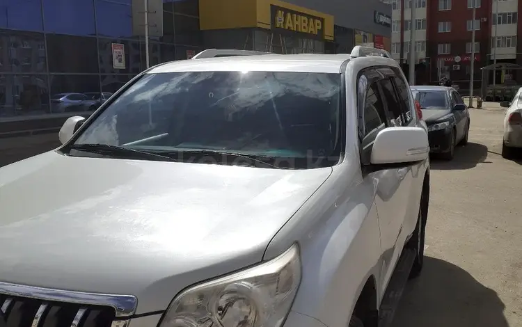 Toyota Land Cruiser Prado 2013 года за 15 100 000 тг. в Актобе