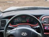 Hyundai Sonata 2006 годаfor2 100 000 тг. в Атырау – фото 4