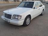Mercedes-Benz E 220 1993 года за 2 300 000 тг. в Алматы – фото 3