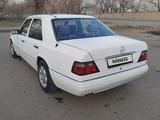 Mercedes-Benz E 220 1993 года за 2 300 000 тг. в Алматы – фото 5