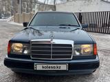 Mercedes-Benz E 200 1993 годаүшін2 700 000 тг. в Астана – фото 2