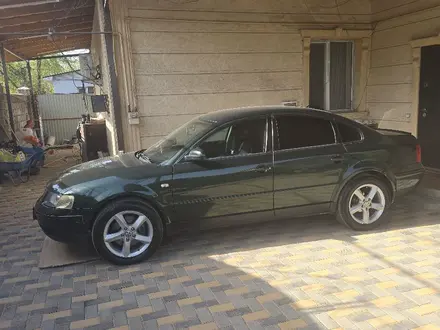 Volkswagen Passat 1998 года за 1 500 000 тг. в Алматы – фото 2