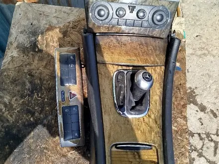 Подлокотник ручка АКПП за 550 тг. в Алматы