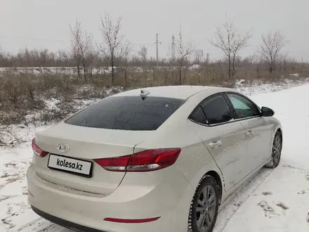 Hyundai Elantra 2017 года за 7 800 000 тг. в Уральск – фото 12