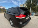 Toyota Sienna 2011 года за 7 362 012 тг. в Актау – фото 3