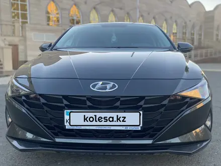 Hyundai Elantra 2022 года за 9 800 000 тг. в Уральск – фото 7