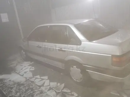 Volkswagen Passat 1992 года за 1 600 000 тг. в Семей