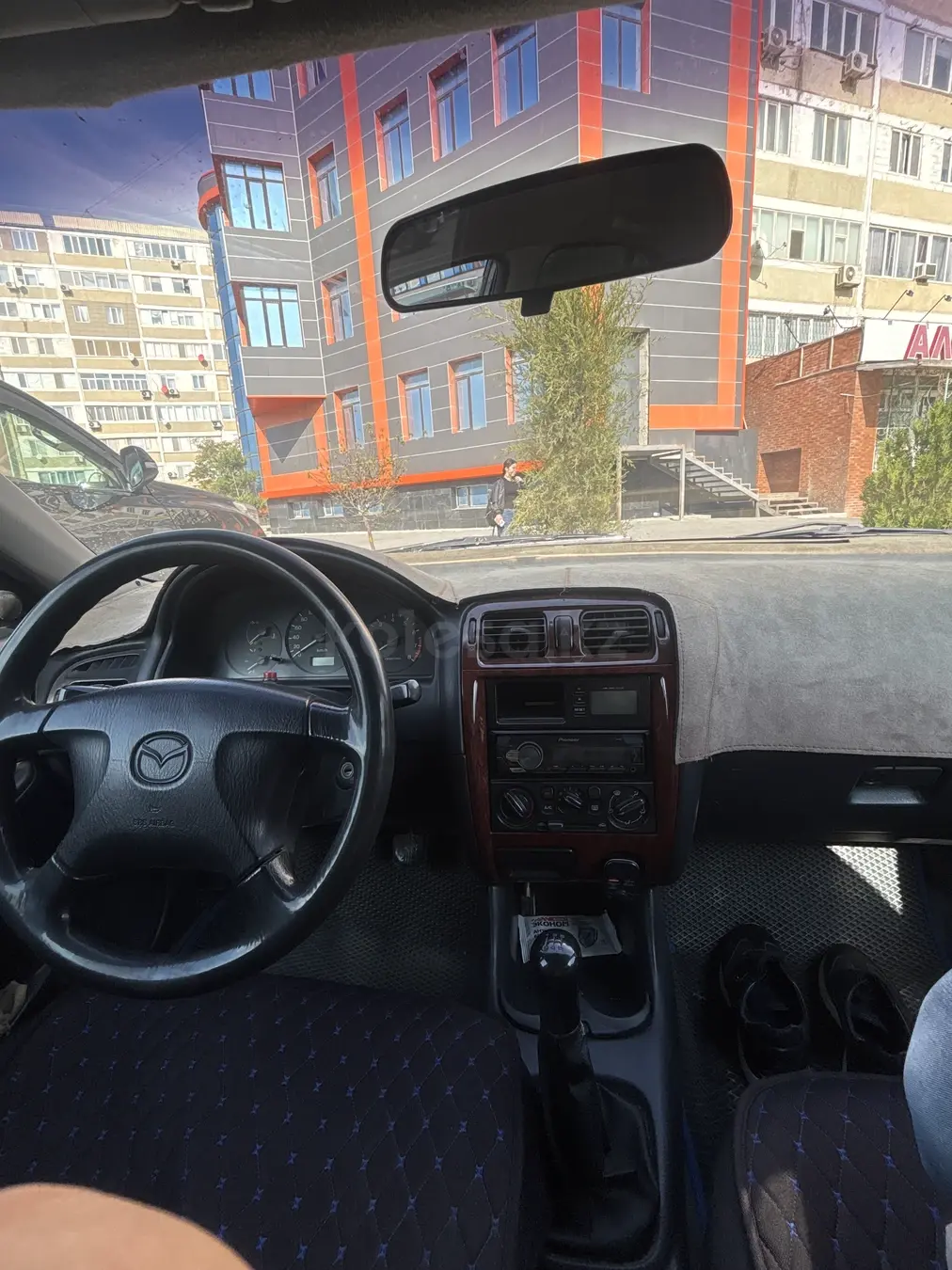 Mazda 626, 1998