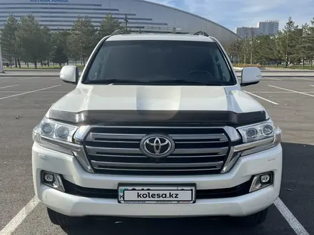 Toyota Land Cruiser 2015 года за 30 500 000 тг. в Астана