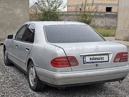 Mercedes-Benz E 320 1997 года за 3 600 000 тг. в Шымкент – фото 9