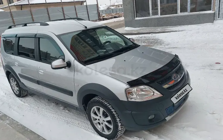 ВАЗ (Lada) Largus Cross 2018 годаүшін7 199 999 тг. в Астана