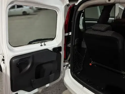 ВАЗ (Lada) Largus 2016 года за 4 400 000 тг. в Актобе – фото 11