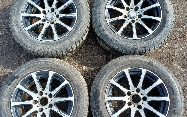 Диски R15 5x114, 3 с зимними шинами. за 80 000 тг. в Алматы