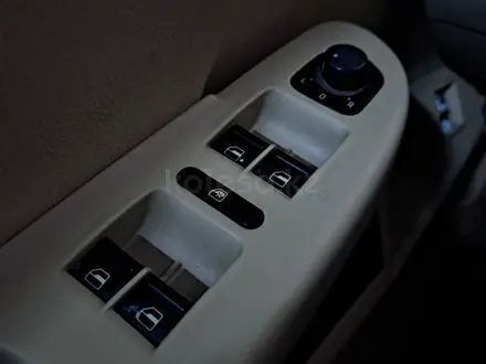 Volkswagen Passat 2006 года за 1 990 000 тг. в Астана – фото 25