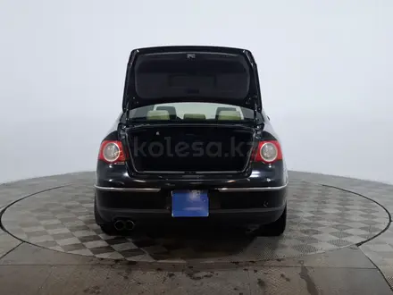 Volkswagen Passat 2006 года за 1 990 000 тг. в Астана – фото 9