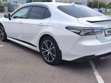 Toyota Camry 2021 года за 16 300 000 тг. в Петропавловск