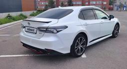 Toyota Camry 2021 года за 17 000 000 тг. в Петропавловск – фото 2