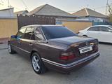 Mercedes-Benz E 220 1994 года за 2 150 000 тг. в Тараз – фото 3