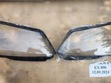 Стекло фары левое правое за 42 000 тг. в Алматы