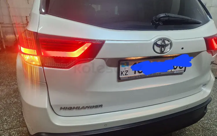 Toyota Highlander 2018 года за 23 600 000 тг. в Тараз
