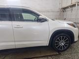 Toyota Highlander 2018 годаfor22 500 000 тг. в Тараз – фото 2