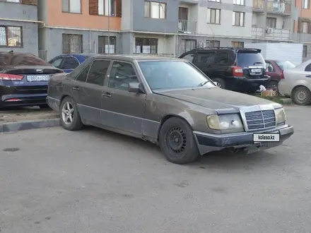 Mercedes-Benz E 230 1991 года за 950 000 тг. в Алматы – фото 6