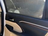 Toyota Highlander 2015 года за 12 500 000 тг. в Жанаозен – фото 3