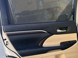 Toyota Highlander 2015 года за 12 500 000 тг. в Жанаозен – фото 5