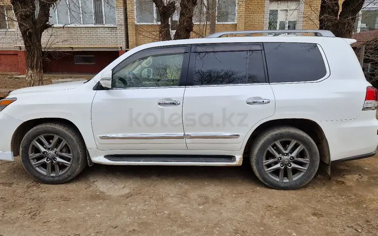 Lexus LX 570 2013 годаfor23 000 000 тг. в Актобе