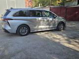 Toyota Sienna 2021 годаfor26 500 000 тг. в Алматы – фото 3