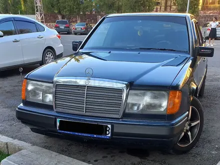 Mercedes-Benz E 230 1992 года за 1 500 000 тг. в Тараз – фото 5