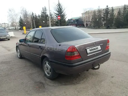 Mercedes-Benz C 180 1994 года за 2 800 000 тг. в Астана