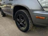Lexus RX 300 2001 годаүшін5 600 000 тг. в Алматы – фото 4