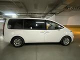 Hyundai Staria 2024 годаүшін24 999 999 тг. в Алматы – фото 5