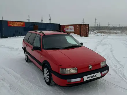 Volkswagen Passat 1993 года за 1 350 000 тг. в Караганда – фото 2