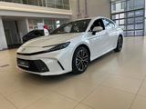 Toyota Camry Luxe 2025 года за 25 190 000 тг. в Астана