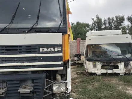 DAF  XF 95 2000 года за 2 500 000 тг. в Алматы – фото 13