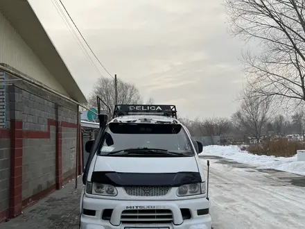 Mitsubishi Delica 1999 года за 7 400 000 тг. в Алматы – фото 2