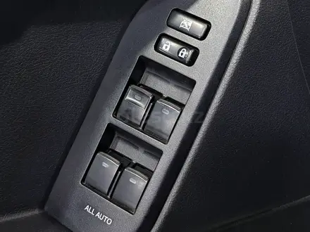 Toyota Land Cruiser Prado 2015 года за 17 030 000 тг. в Астана – фото 17
