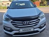 Hyundai Santa Fe 2017 годаfor9 750 000 тг. в Алматы – фото 2