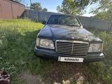 Mercedes-Benz E 200 1994 годаүшін1 500 000 тг. в Шахтинск
