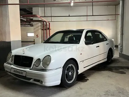 Mercedes-Benz E 280 1996 года за 1 300 000 тг. в Астана