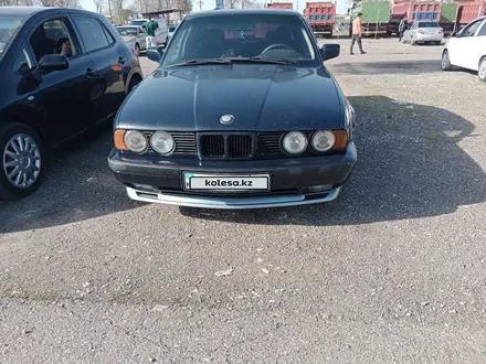BMW 520 1991 года за 1 350 000 тг. в Алматы