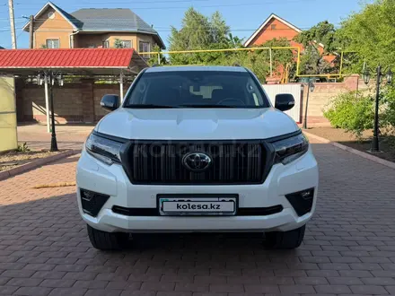 Toyota Land Cruiser Prado 2023 года за 40 000 000 тг. в Алматы – фото 2