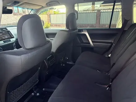Toyota Land Cruiser Prado 2023 года за 40 000 000 тг. в Алматы – фото 15