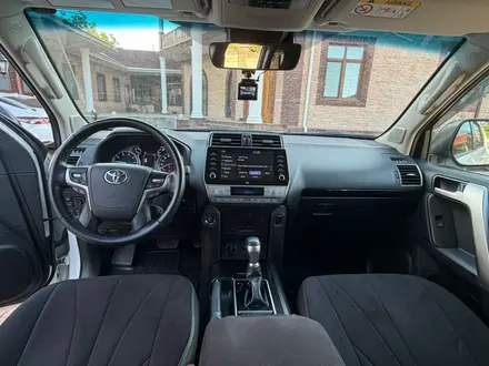 Toyota Land Cruiser Prado 2023 года за 40 000 000 тг. в Алматы – фото 16