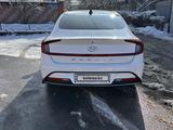 Hyundai Sonata 2023 года за 12 500 000 тг. в Алматы – фото 2
