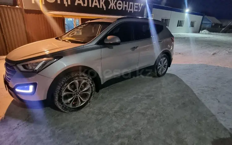 Hyundai Santa Fe 2015 годаүшін9 500 000 тг. в Актобе